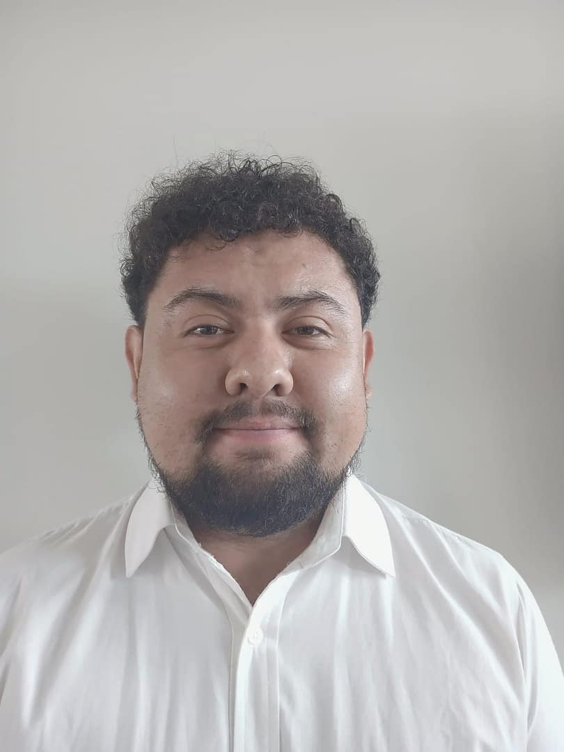 ROBERTO PINEDA MORALES
